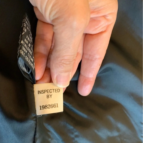 Vintage Danier black leather vest size L - Picture 11 of 13